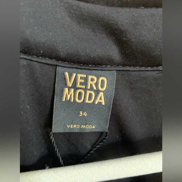 NWT Vero Moda super stretchy sequined dress - Picture 3 of 3